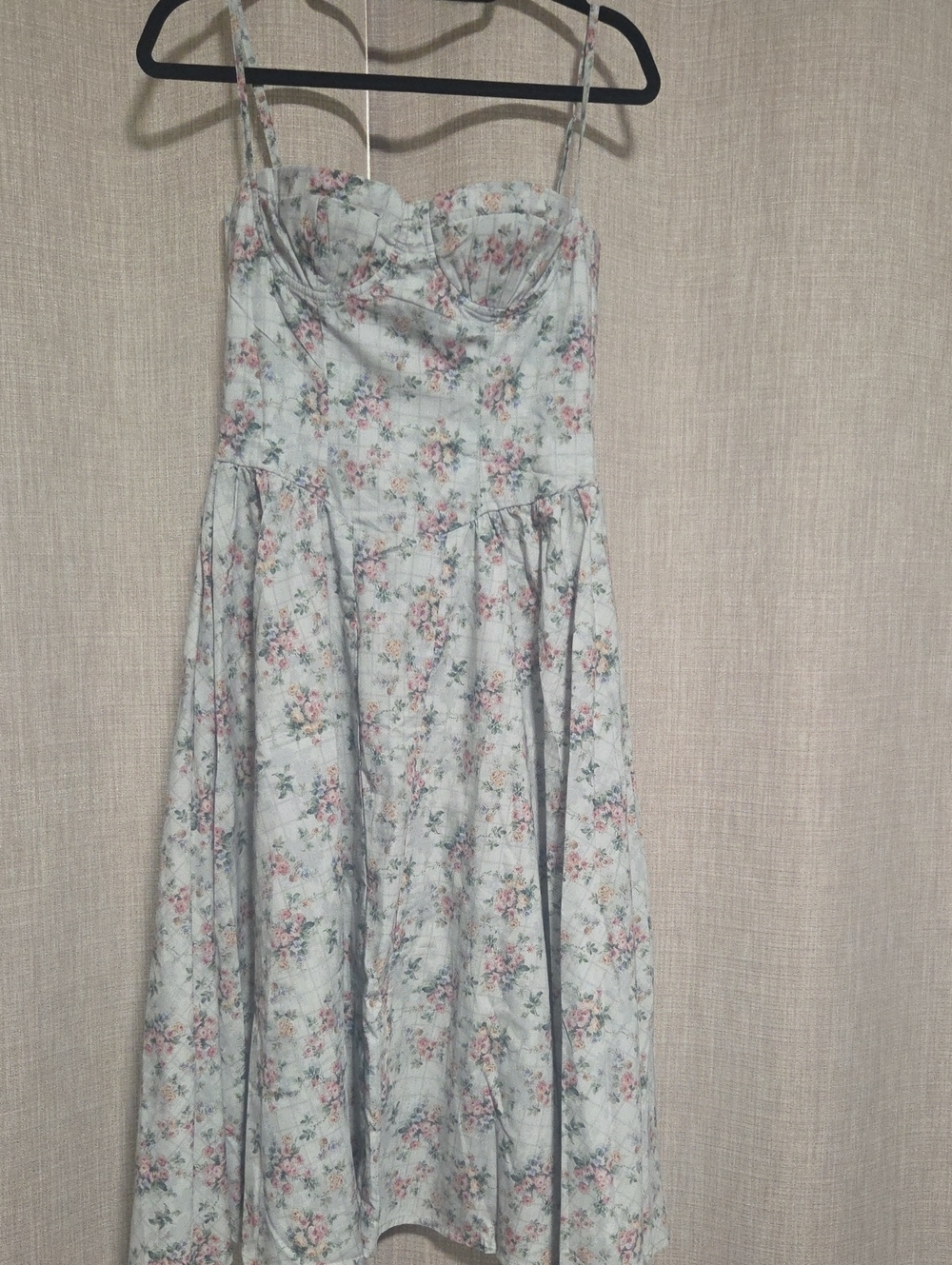 Floral Sweetheart Midi Dress in Light Blue